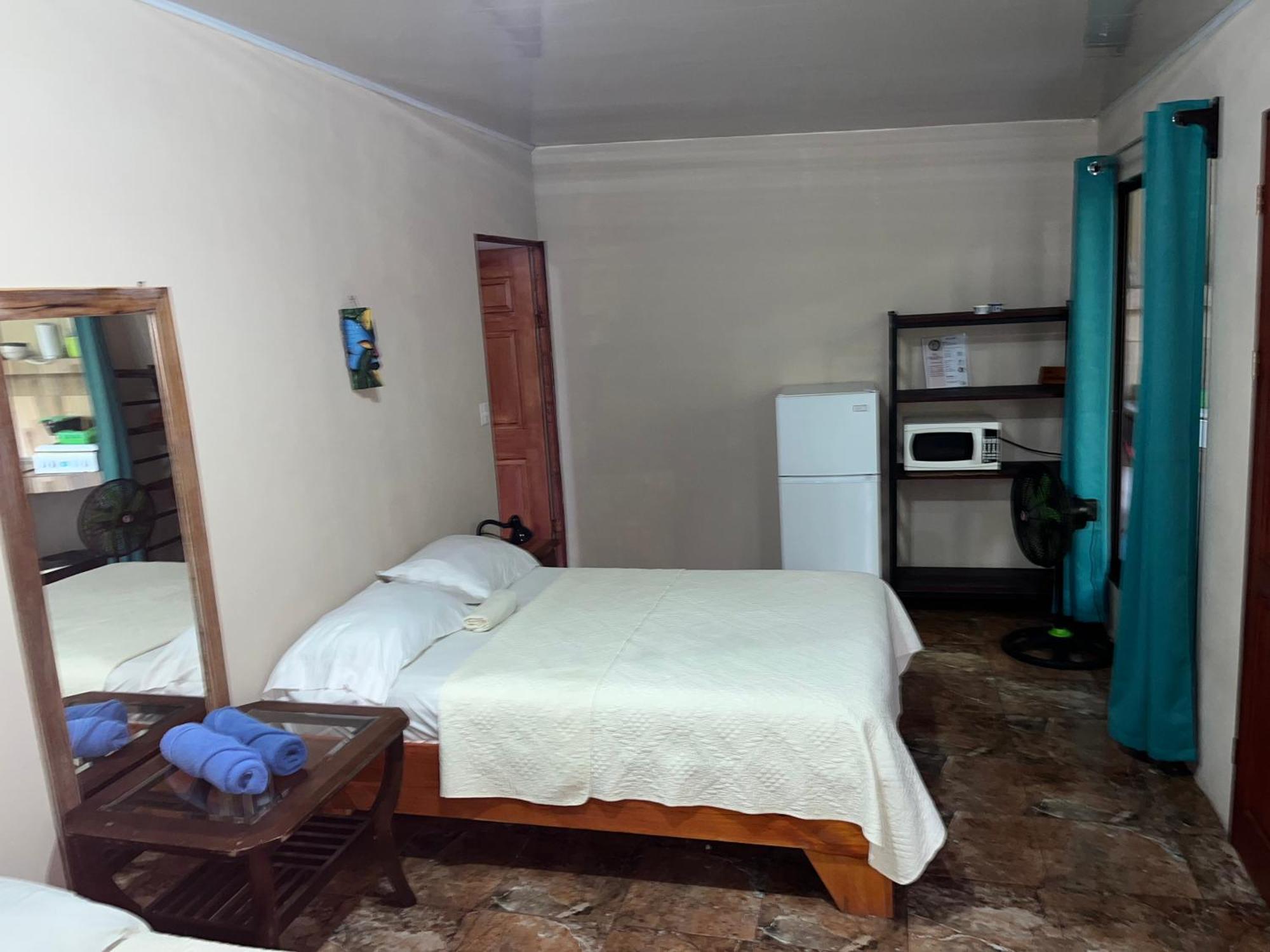 Casa Escondida Apartments Manuel Antonio Bagian luar foto