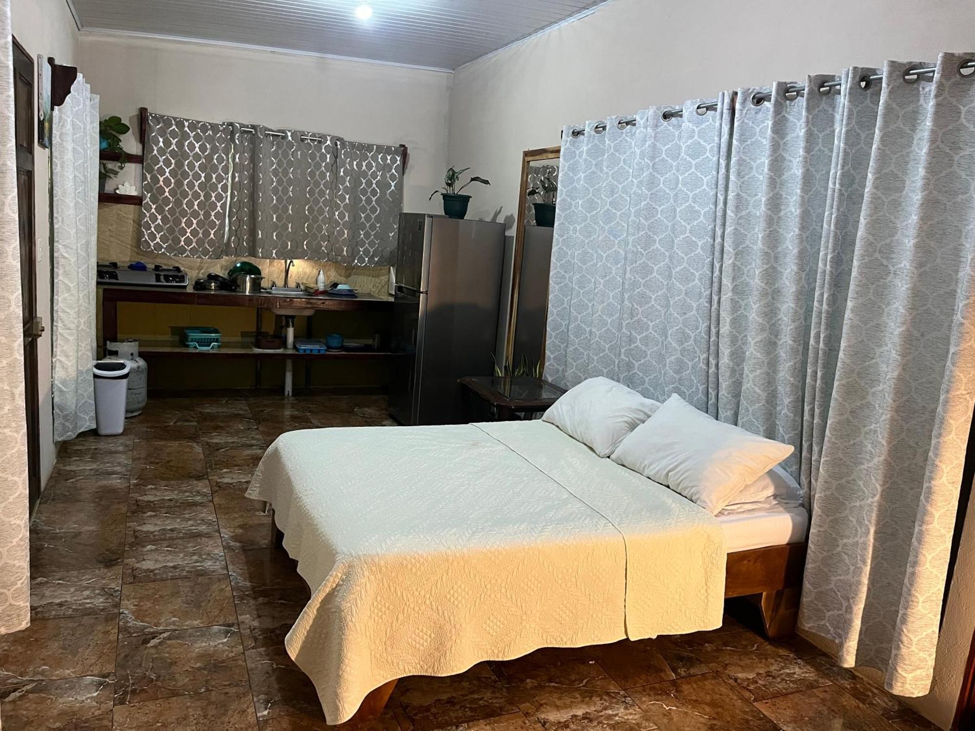 Casa Escondida Apartments Manuel Antonio Bagian luar foto